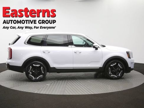 Used 2025 Kia Telluride S FWD image 49