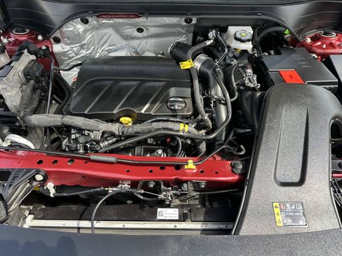 Certified 2024 Chevrolet Trax RS w/ Driver Confidence Package FWD image 10