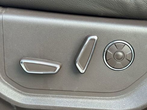 Used 2019 Ford F150 King Ranch w/ Equipment Group 601A Luxury AWD/4WD image 12