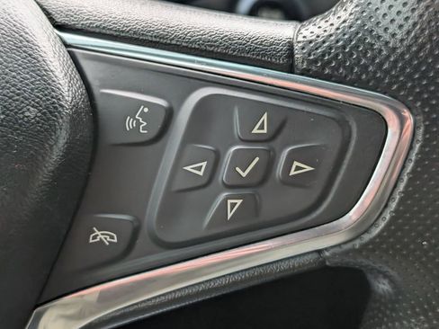 Used 2020 Chevrolet Malibu LT image 14