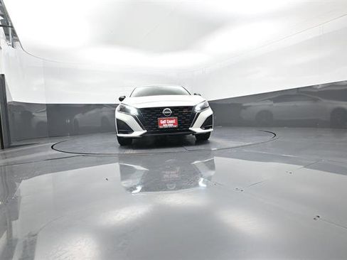 Used 2025 Nissan Altima 2.5 SR image 27