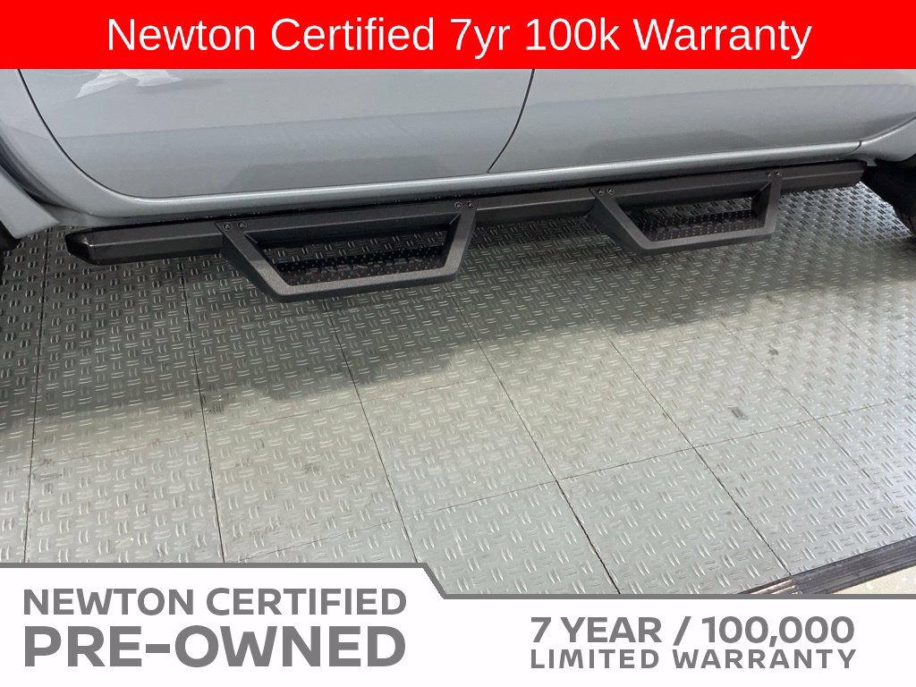 Used 2023 Nissan Frontier PRO-4X w/ Tow Package AWD/4WD image 16