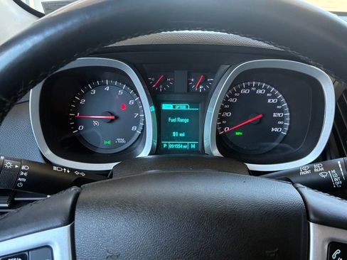 Used 2017 Chevrolet Equinox LT AWD/4WD image 24