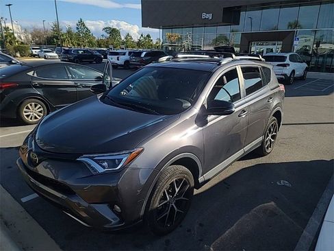 Used 2017 Toyota RAV4 SE image 20