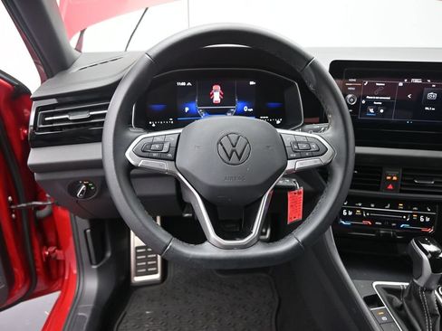 Used 2025 Volkswagen Jetta Sport FWD image 31