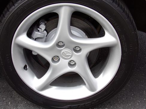 Used 2002 MAZDA MX-5 Miata LS image 27