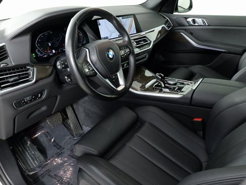 Used 2022 BMW X5 xDrive40i w/ Parking Assistance Package image 26