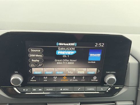 Certified 2025 Nissan Pathfinder S image 14