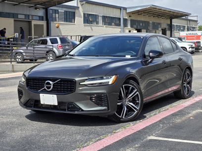 Used 2022 Volvo S60 T8 R-Design Expression w/ Premium Package