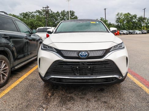 Used 2021 Toyota Venza Limited w/ Advanced Technology Package AWD/4WD image 4
