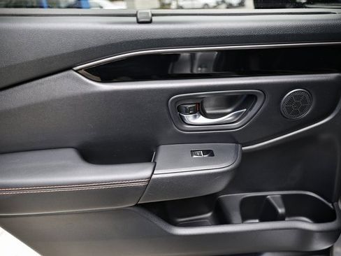 Used 2024 Honda Pilot TrailSport image 24