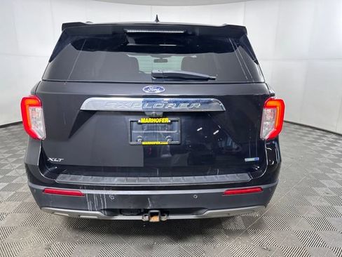 Used 2020 Ford Explorer XLT w/ Equipment Group 202A image 4