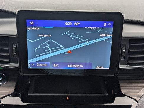 Used 2021 Ford Explorer Limited w/ Equipment Group 301A image 32