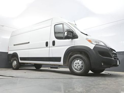 Used 2024 RAM ProMaster 2500 w/ Convenience Group FWD image 34