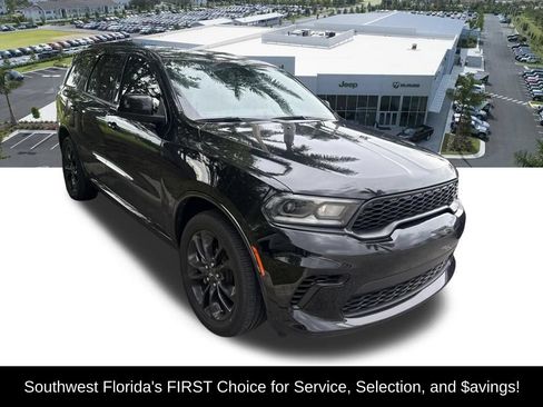 Used 2024 Dodge Durango GT w/ Blacktop Package RWD image 2