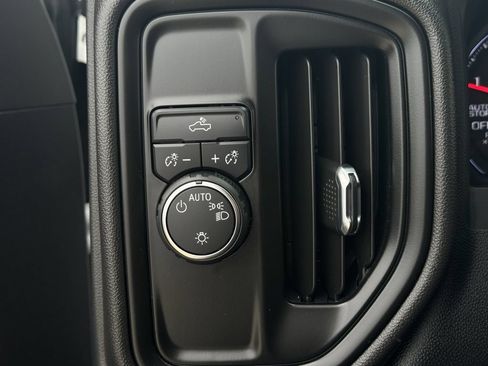 Used 2022 Chevrolet Silverado 1500 Custom RWD image 20