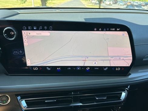 New 2026 Chevrolet Traverse LT w/ Midnight/Sport Edition image 13