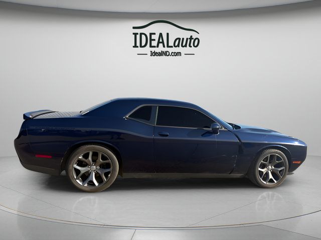 Used 2015 Dodge Challenger SXT Plus w/ Driver Convenience Group RWD image 2