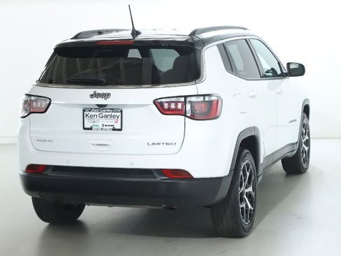 Used 2025 Jeep Compass Limited AWD/4WD image 45