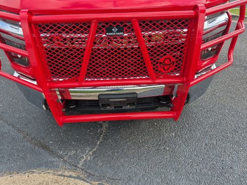 Used 2022 Chevrolet Silverado 2500 LT w/ Convenience Package image 9