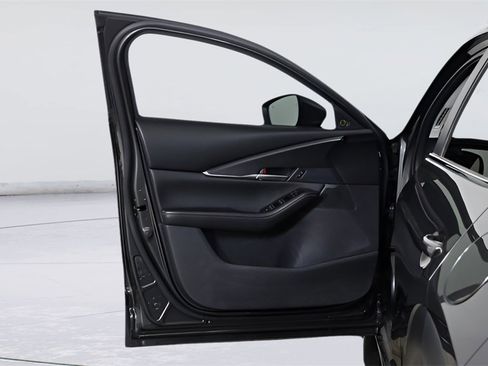 New 2025 MAZDA CX-30 AWD 2.5 S w/ Preferred Package image 16