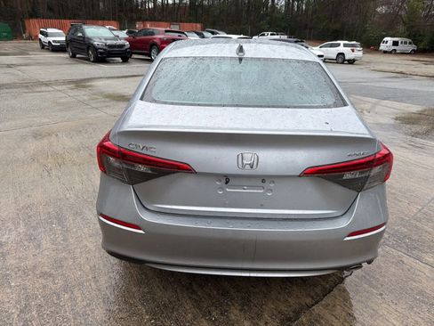 Used 2024 Honda Civic Sport image 9