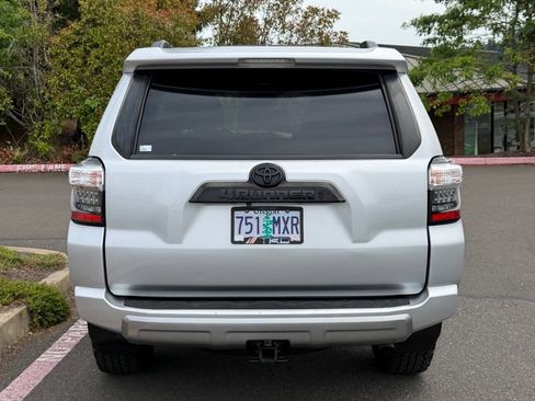Used 2021 Toyota 4Runner TRD Off-Road Premium w/ Moonroof Package AWD/4WD image 6