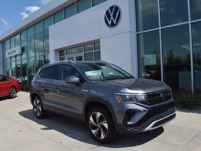 New 2024 Volkswagen Taos SE
