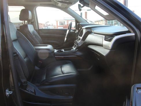 Used 2020 GMC Yukon XL SLT image 10