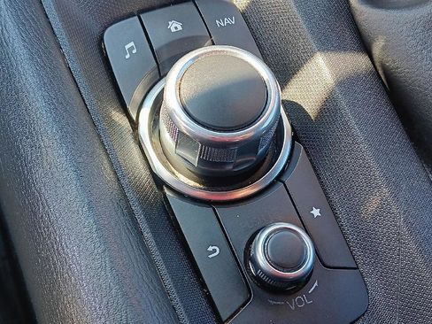 Used 2023 MAZDA MX-5 Miata Grand Touring image 18