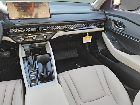 New 2025 Honda Accord EX-L image 12