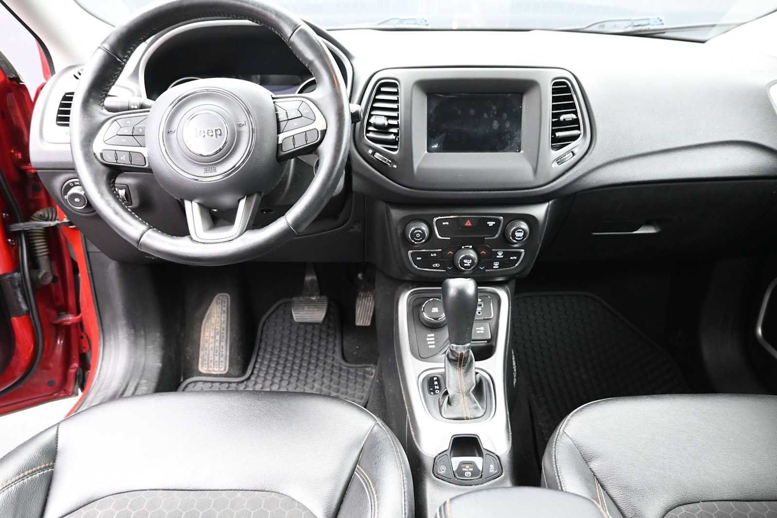 Used 2019 Jeep Compass Latitude w/ Popular Equipment Group AWD/4WD image 12