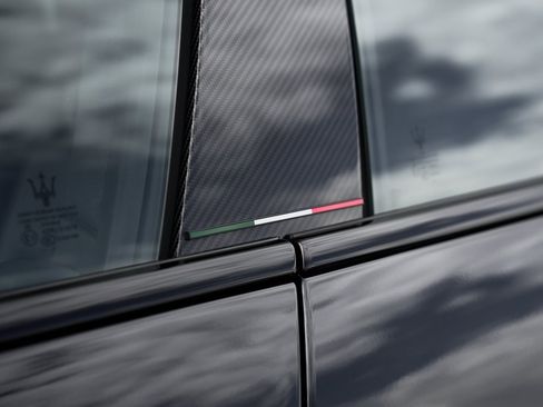 Used 2021 Maserati Quattroporte Trofeo image 15