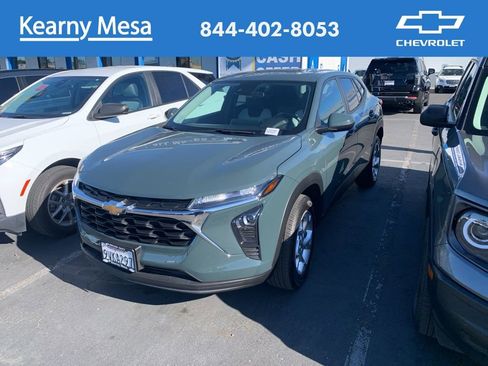 Used 2026 Chevrolet Trax LS w/ LS Convenience Package image 1