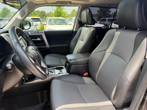 Used 2019 Toyota 4Runner SR5 Premium AWD/4WD image 12