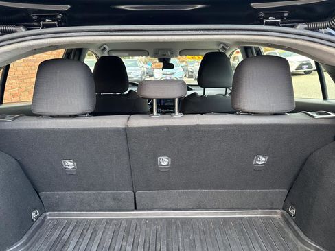 Used 2018 Toyota Prius Two image 35