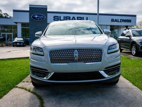 Used 2020 Lincoln Nautilus Reserve w/ Equipment Group 201A image 12