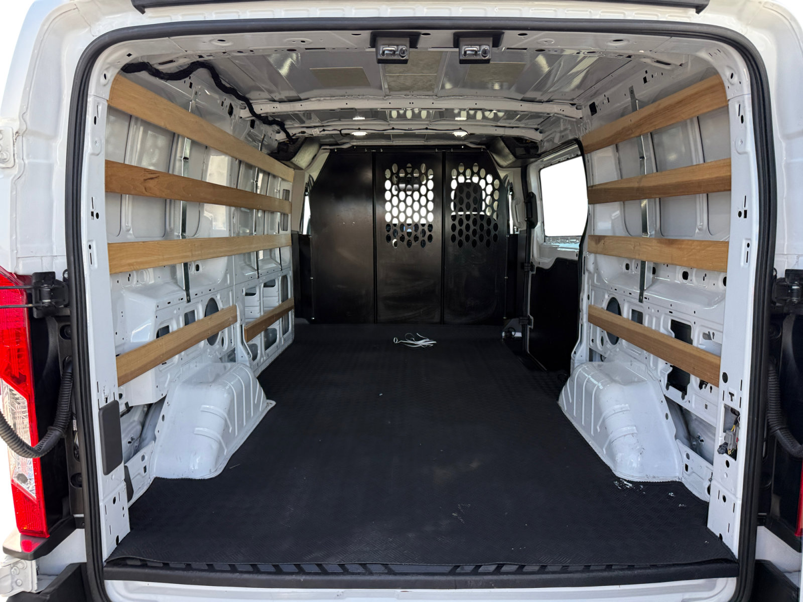 Certified 2025 Ford Transit 250 Low Roof w/ Exterior Upgrade Package RWD image 17