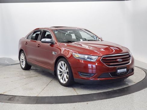 Used 2018 Ford Taurus Limited AWD/4WD image 12