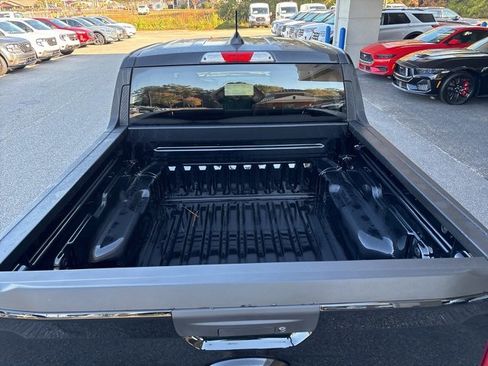 New 2025 Ford Maverick XL image 8