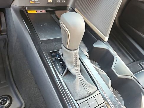 Used 2025 Toyota Camry SE w/ Convenience Package AWD/4WD image 14