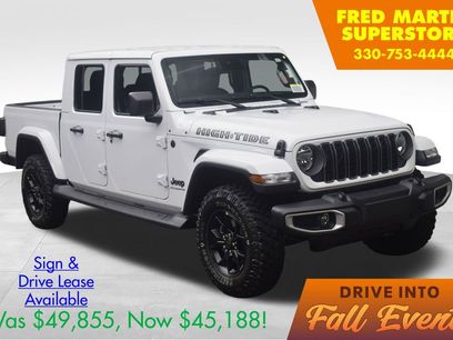 New 2025 Jeep Gladiator Sport