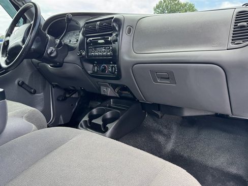 Used 2003 Ford Ranger XL RWD image 84