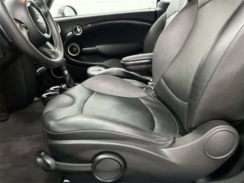 Used 2015 MINI Cooper S image 25