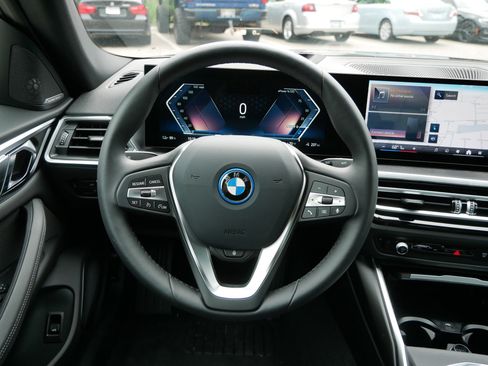 New 2024 BMW i4 eDrive40 w/ Premium Package image 13