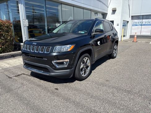 Used 2018 Jeep Compass Limited w/ Navigation Group image 4