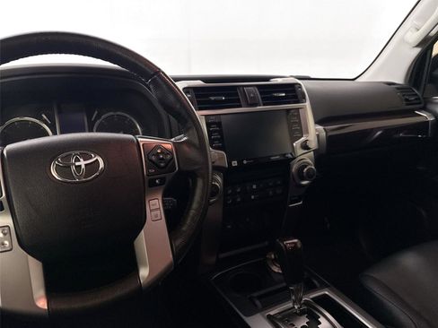Certified 2024 Toyota 4Runner Limited AWD/4WD image 33