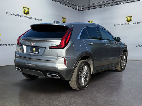 Used 2024 Cadillac XT4 Premium Luxury image 5