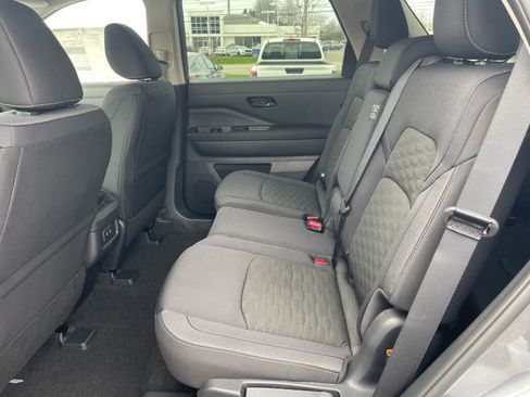 New 2026 Nissan Pathfinder SV image 20