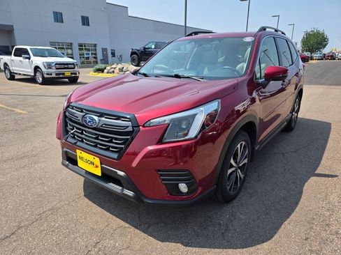Used 2022 Subaru Forester Limited AWD/4WD image 2